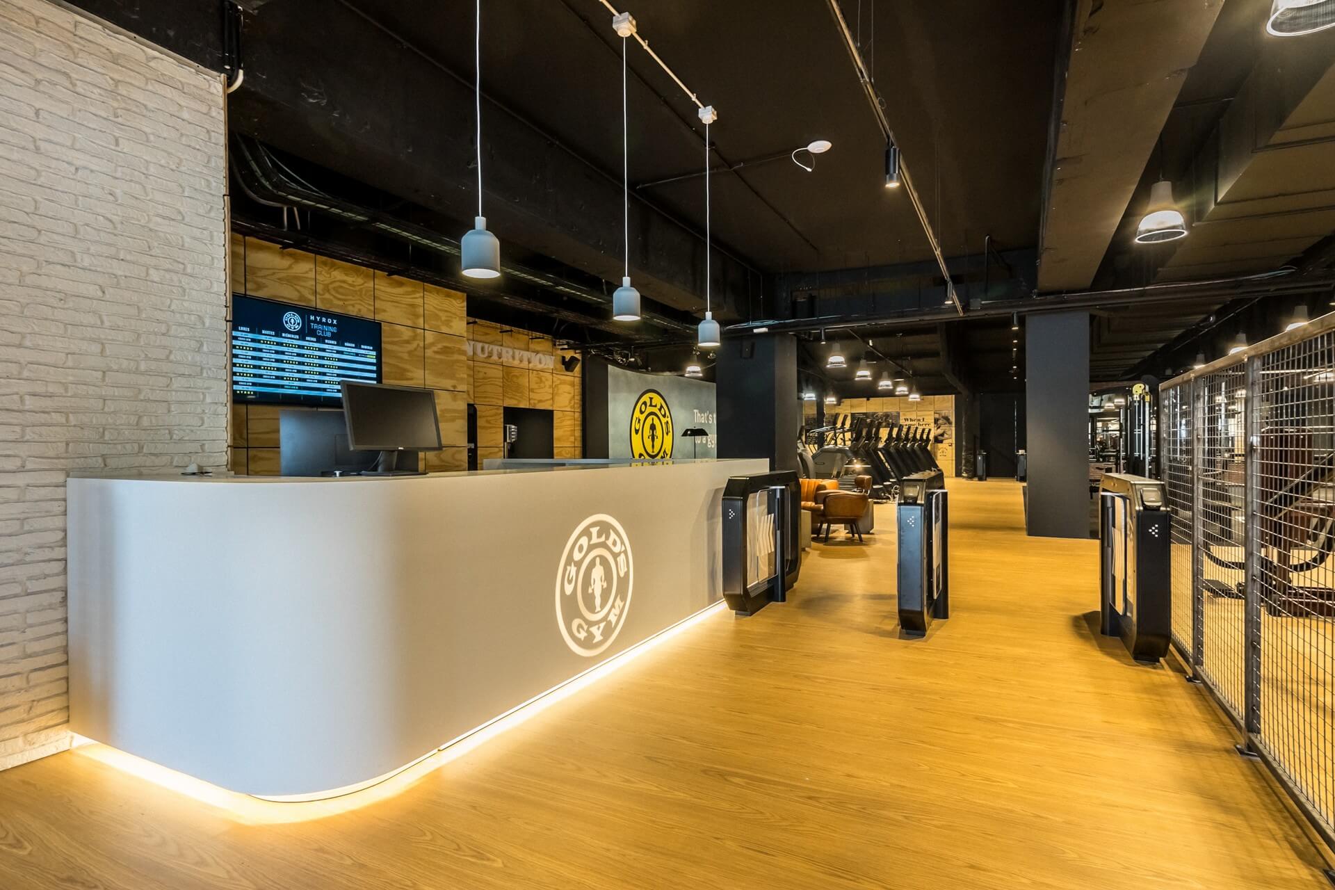 Recepción de Gold’s Gym Terrassa